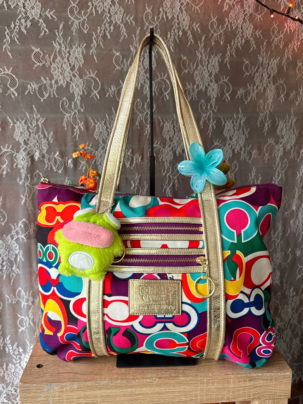 Vintage Y2K Coach Multicolor Signature Circle Print Tote with Gold Straps